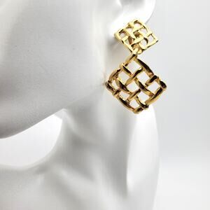 80s Gold Clip On Earrings Geometric Basket Weave Openwork Dangle Bold Drop Long